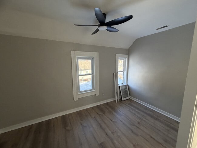 Photo - 3193 W 50th St