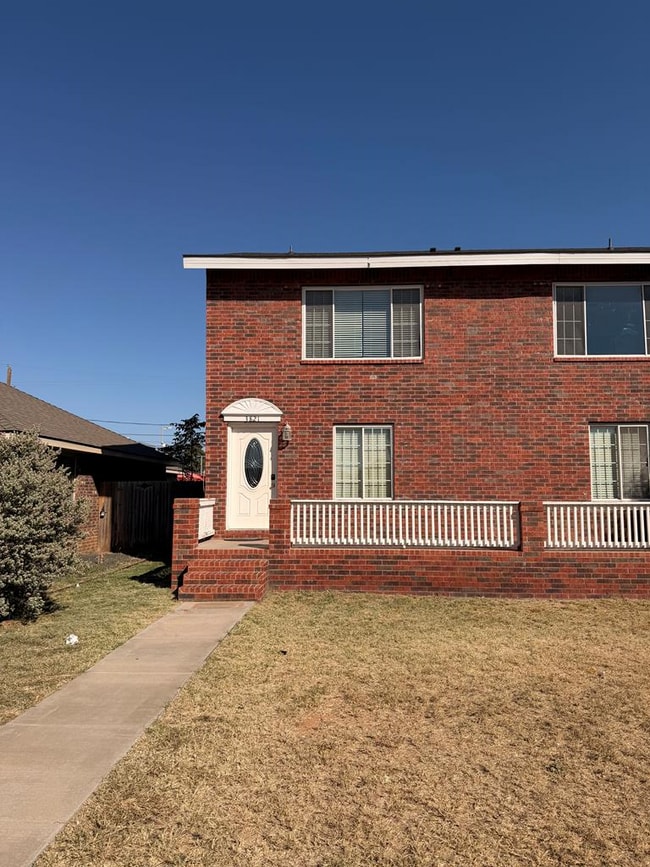Photo - 3821 Mayer Dr
