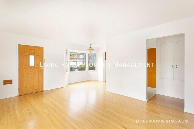 1535 NE 19th Ave