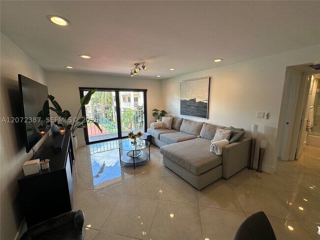 Photo - 9301 SW 92nd Ave Unit C320