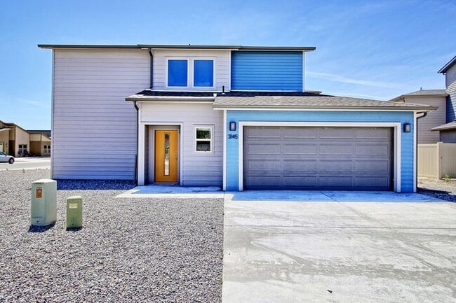 Building Photo - Beautiful Brand-New 3 Bedroom Home Near the Colorado River & Trail System