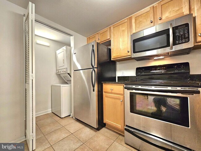 Photo - 1001 N Vermont St Unit 604
