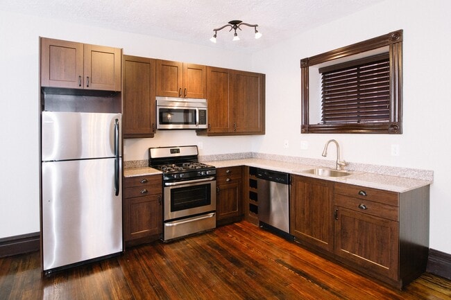 Photo - 3151 Arsenal St