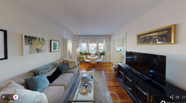 Building Photo - Gorgeous Harvard Sq. 1bd/1ba; Near the T!