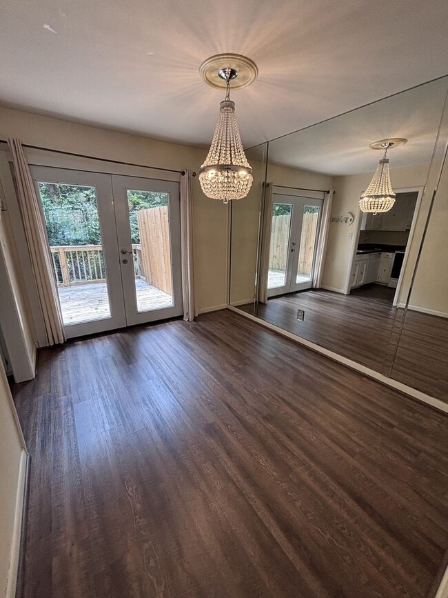 2643 Southbury Cir