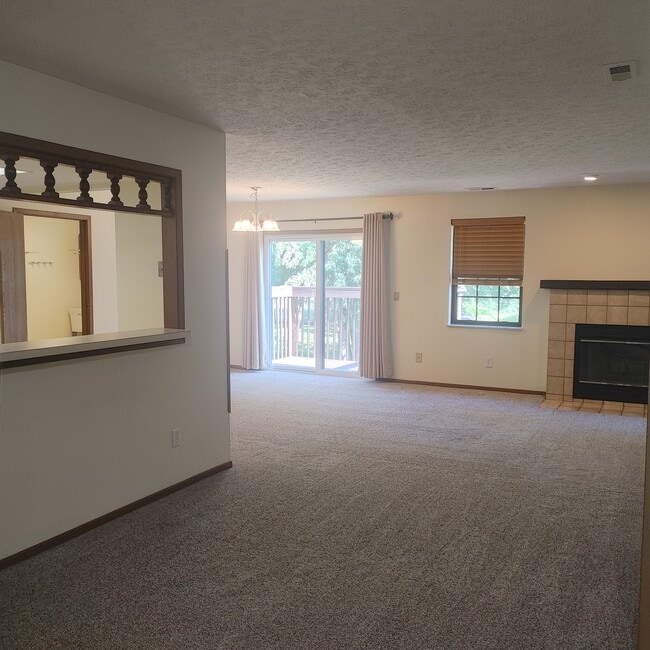 Photo - 1276 Robbins Run Ct Unit 1276
