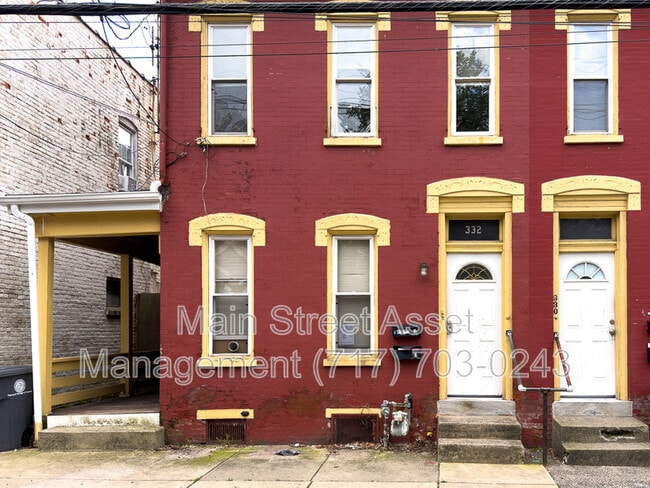 Building Photo - 332 Chestnut St Unit 2 Rental