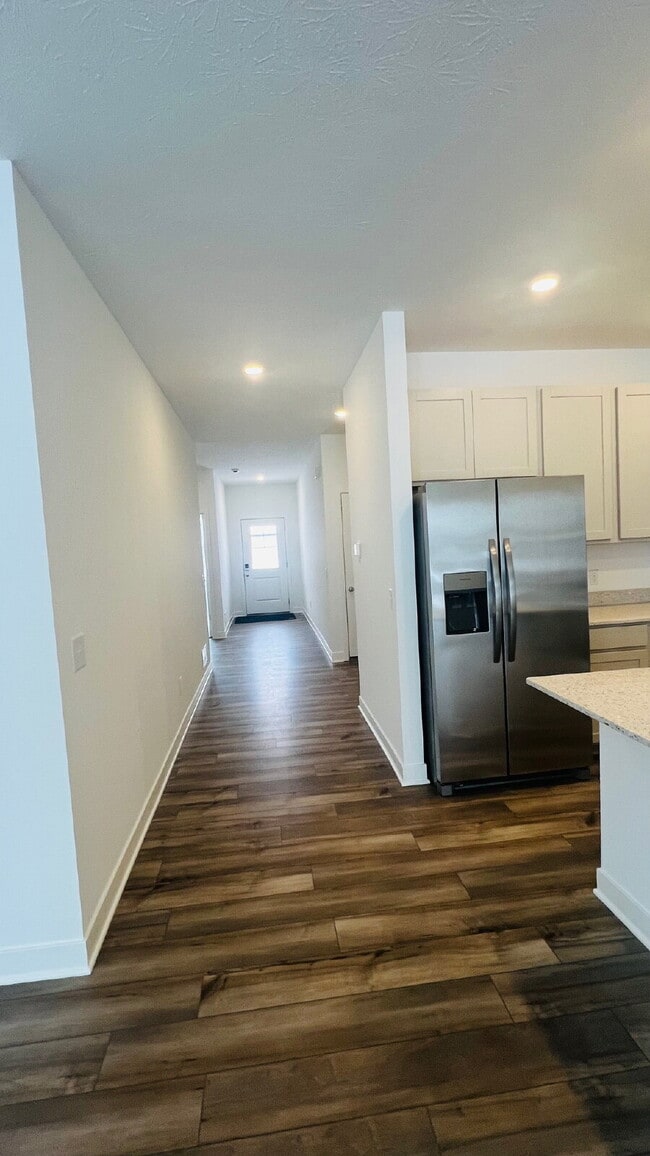 "Charming 3-Bedroom Home with 2 Full Baths in Picturesque Danville – 1,673 Sq Ft of Comfort Awaits!"