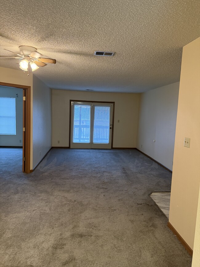 Photo - 452 Sunset Dr Unit C