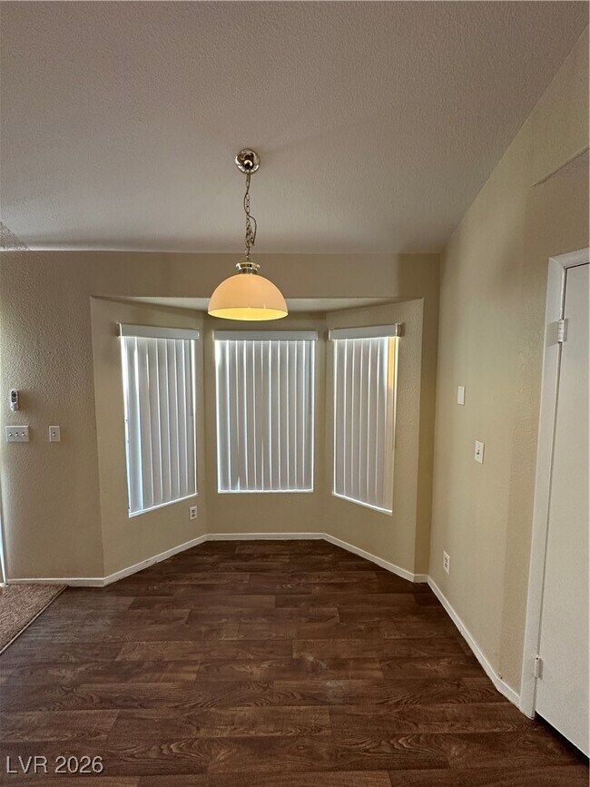 Photo - 2120 Running River Rd