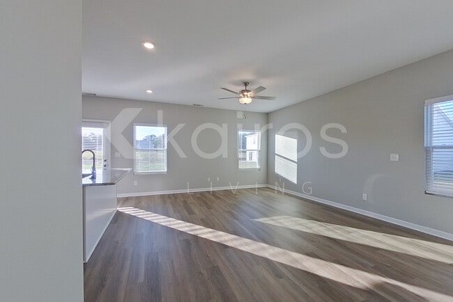 Photo - 844 Silent Barge Cv