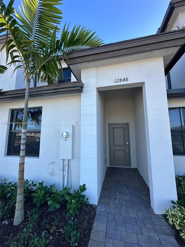 Building Photo - 12848 SW 232nd Ter