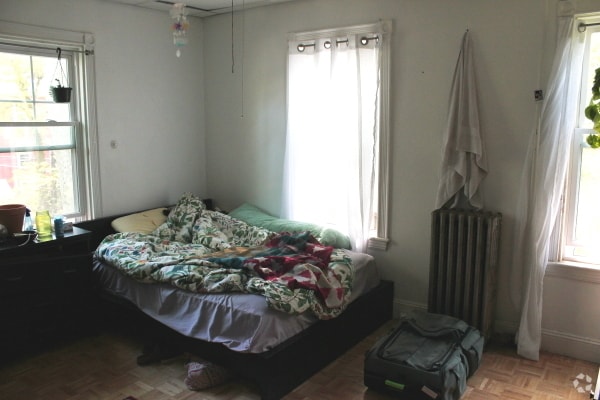 Building Photo - 17 Putnam Ave Rental