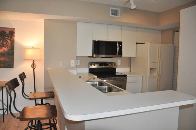 Photo - 1590 S 42ND Cir Unidad 108