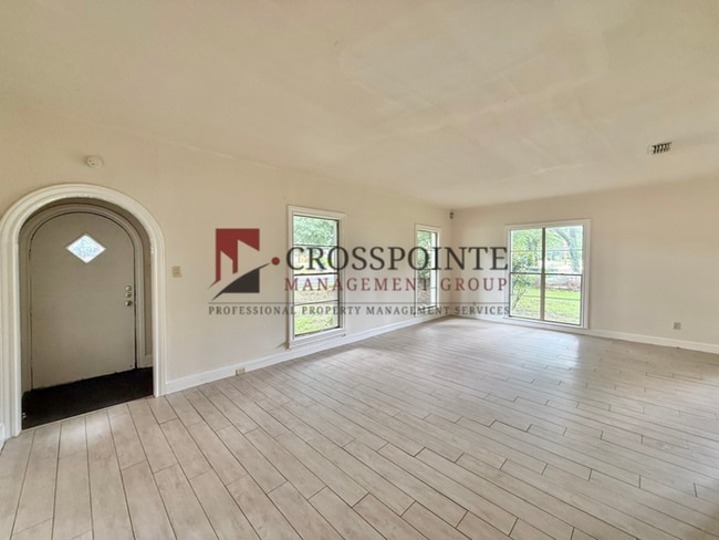 Photo - Beautiful 4 bedroom 2 bath home in the heart of Tyler!