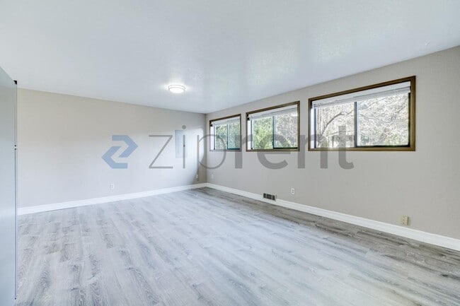 Photo - 14325 19th Ave NE