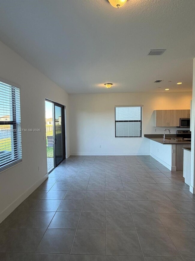 Photo - 5669 CERVA LN Ave