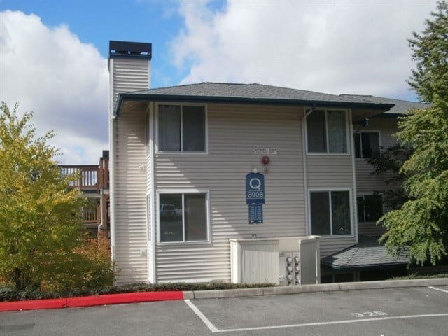 Building Photo - Nice 2 bed / 1 bath Condo in Bothell!