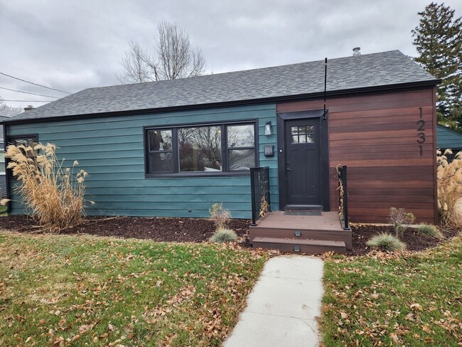 Beautiful 3-bedroom, 2-bathroom home in Be... - Beautiful 3-bedroom, 2-bathroom home in Be...
