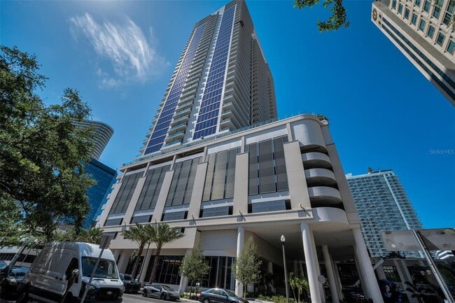 Building Photo - 275 1st Ave S Unit 3503