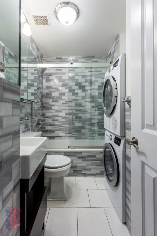 Photo - 273 W 10th St Unidad 1FW