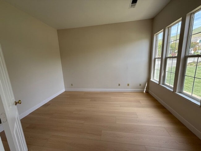 Photo - Avalon Heights Fremont 4 bed/3 bath, new paint & new wood floors, Gated Community, Top Tier Schools