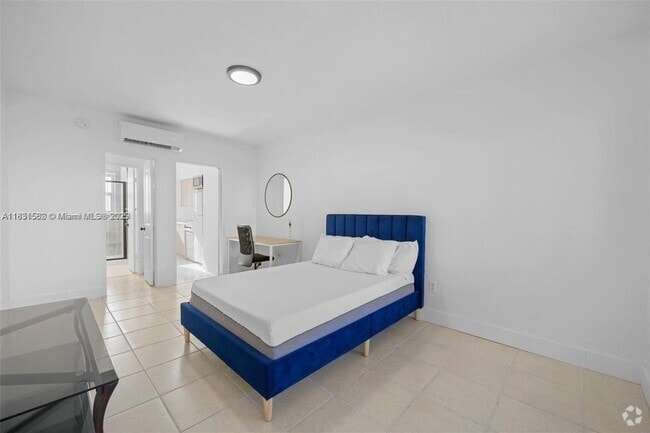 Building Photo - 550 NE 82nd Terrace Unit 3 Rental