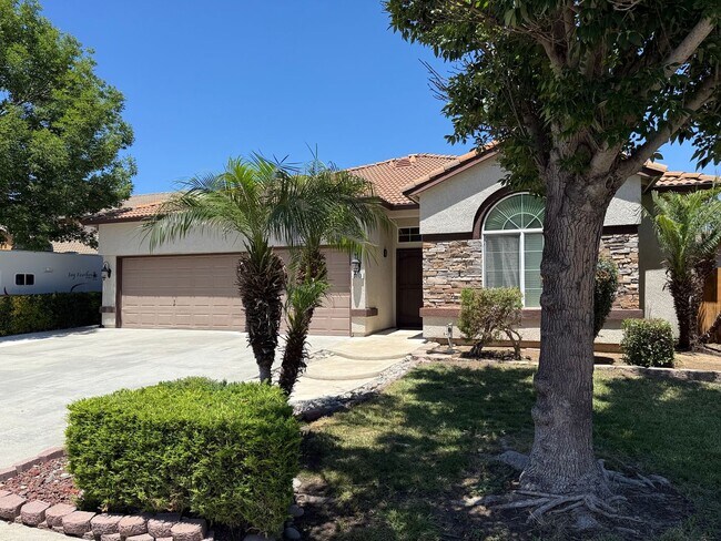 Photo - 4-bedroom single story in Sylvan School District!