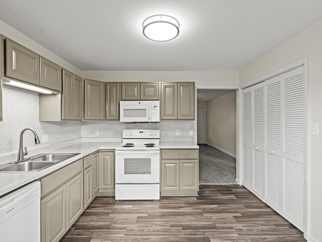 Photo - Park Towne Apartments