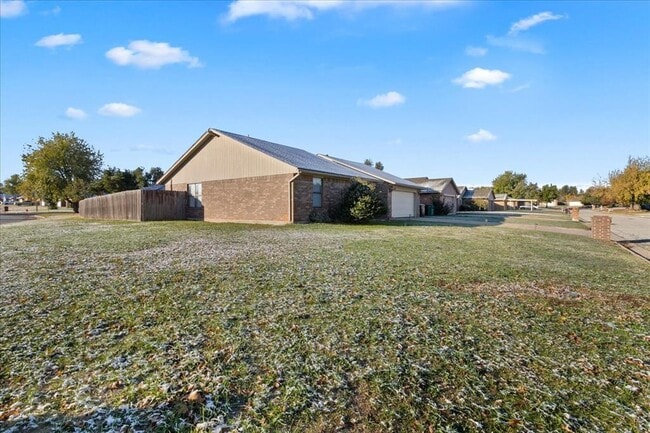 Photo - 8800 NW 92nd St