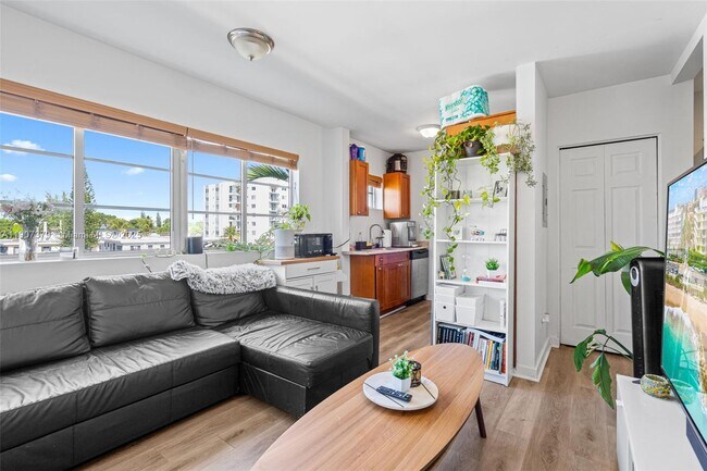 Photo - 7930 Tatum Waterway Dr Unidad S21