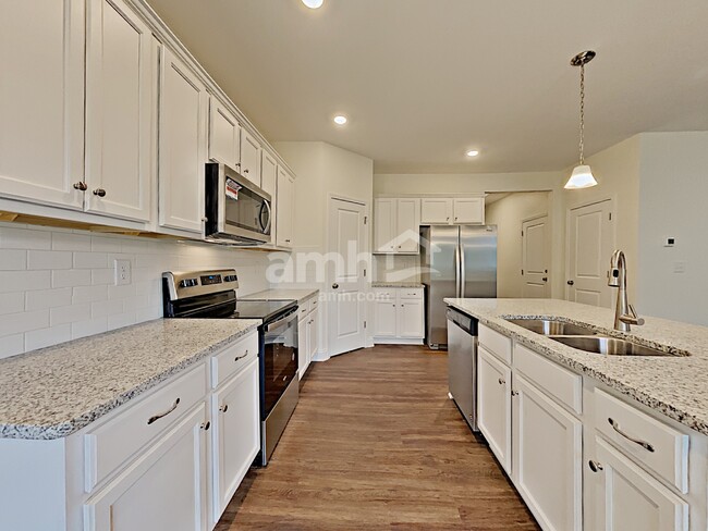 Photo - 1006 Merlot Ct