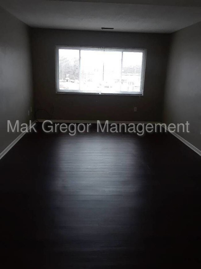 Photo - 2 BDRM Apt, New Flooring, Appliances, C/A.