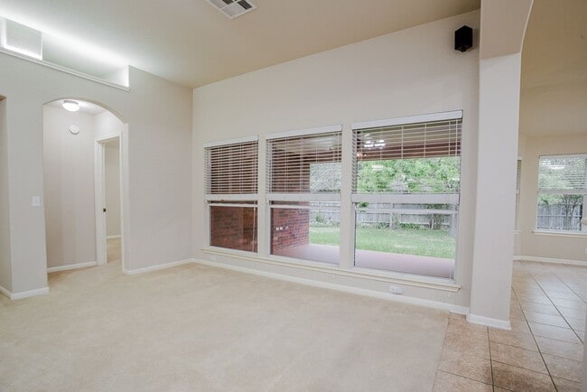 Beautiful 3/BR 2/BA Home in Pflugerville! - Beautiful 3/BR 2/BA Home in Pflugerville!