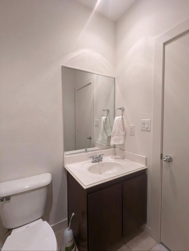 Photo - 3800 Holland Ave