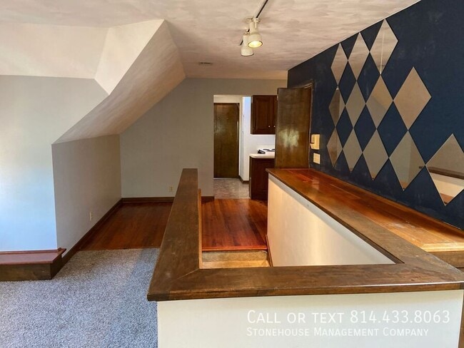 Photo - 446 W 10th St Unit 5