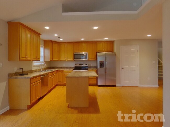 Photo - 2636 Danbury Cir