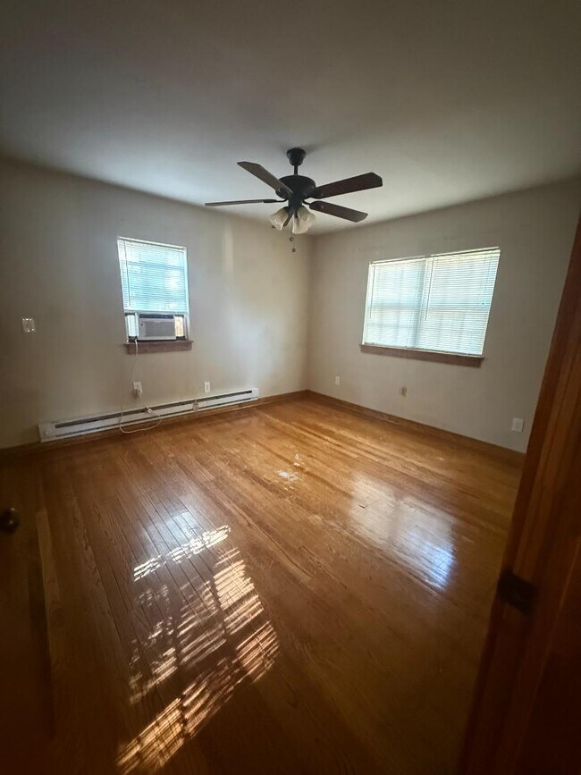 2645 NW 13th St