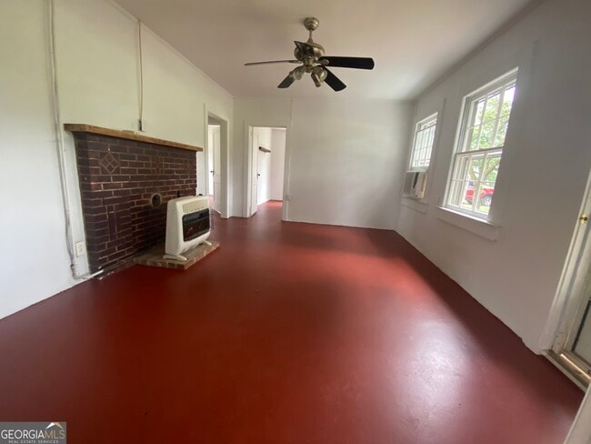 Photo - 1125 Moore Rd