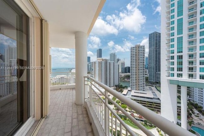 Building Photo - 888 Brickell Key Dr Unit 888 Brickell Key Dr  2201