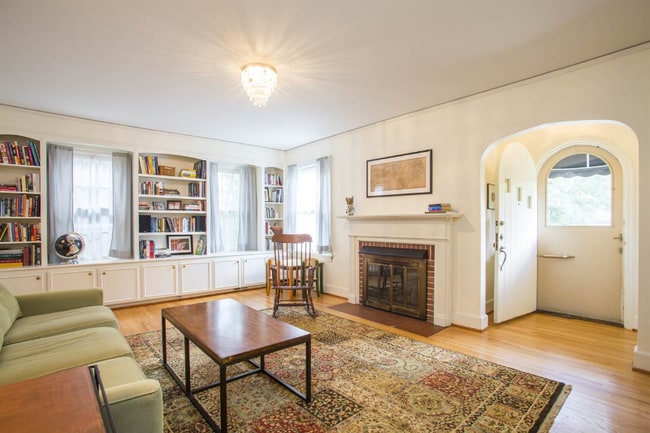 Photo - 920 Monmouth Ave