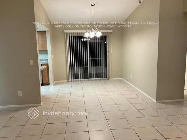 Photo - 1803 SW 38th Ln