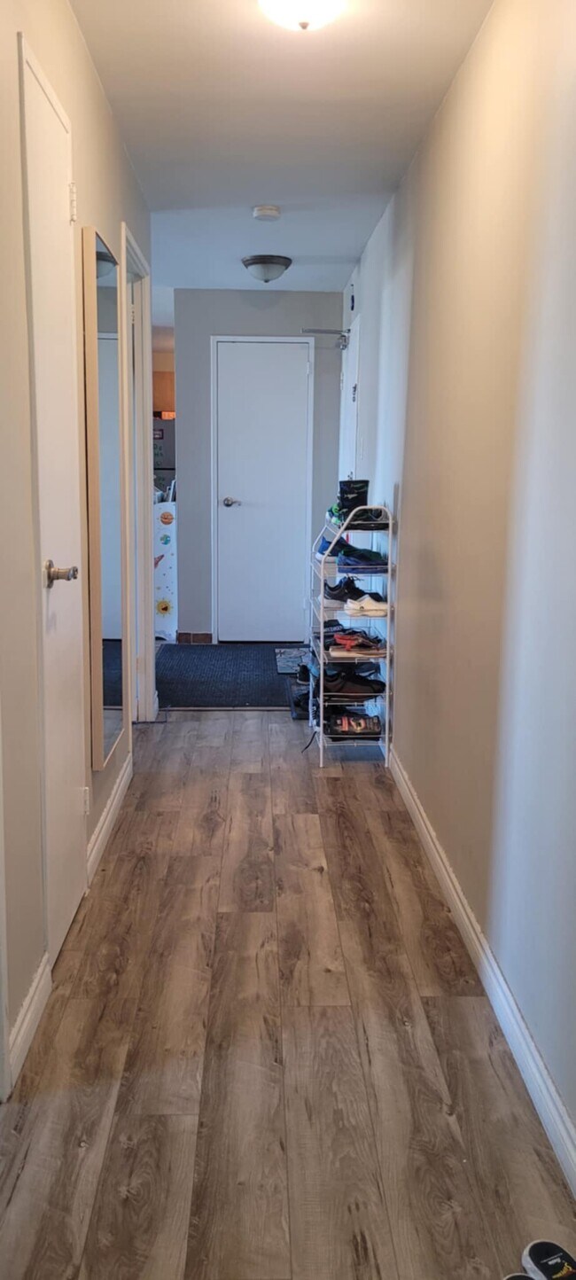 Photo - Fantastic 2 Bdrm * 1.5 Bath * Westmount * Avail March 1st * ALL INCLUSIVE * Unité 1002