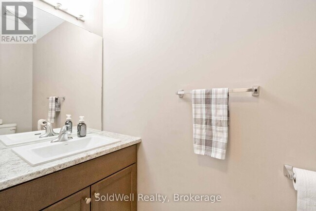 Photo - 650 Sauve St Unit 309