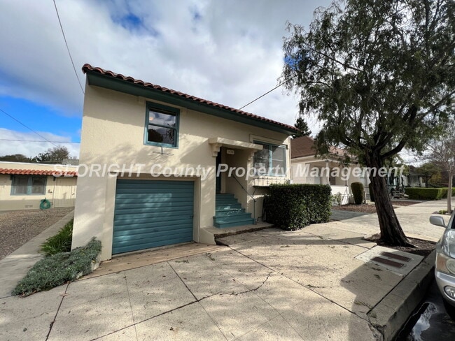 Building Photo - AVAILABLE MAY - Nice Apartment in Downtown SLO - 2 Bedroom / 1 Bathroom