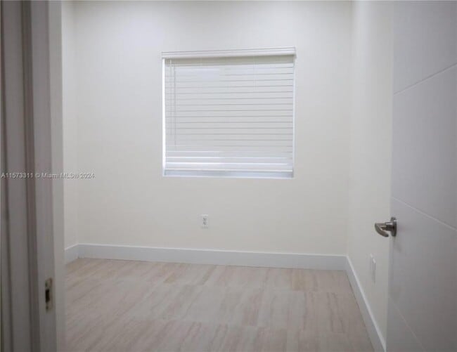 Photo - 3 bedroom in Miami FL 33142