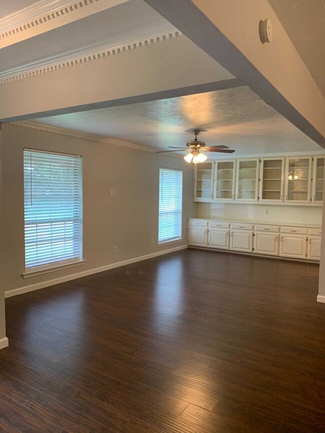 Photo - 2417 Stone Creek Dr