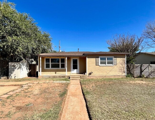 Photo - Charming 2-Bedroom Home with Large Backyard!