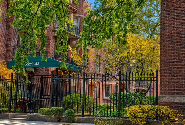 Building Photo - 5327 S Harper Ave Unit 1