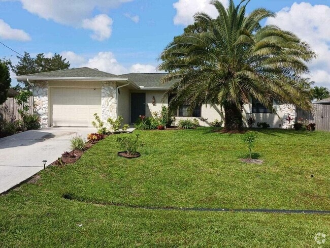 Building Photo - 2450 SW Bayshore Blvd Rental